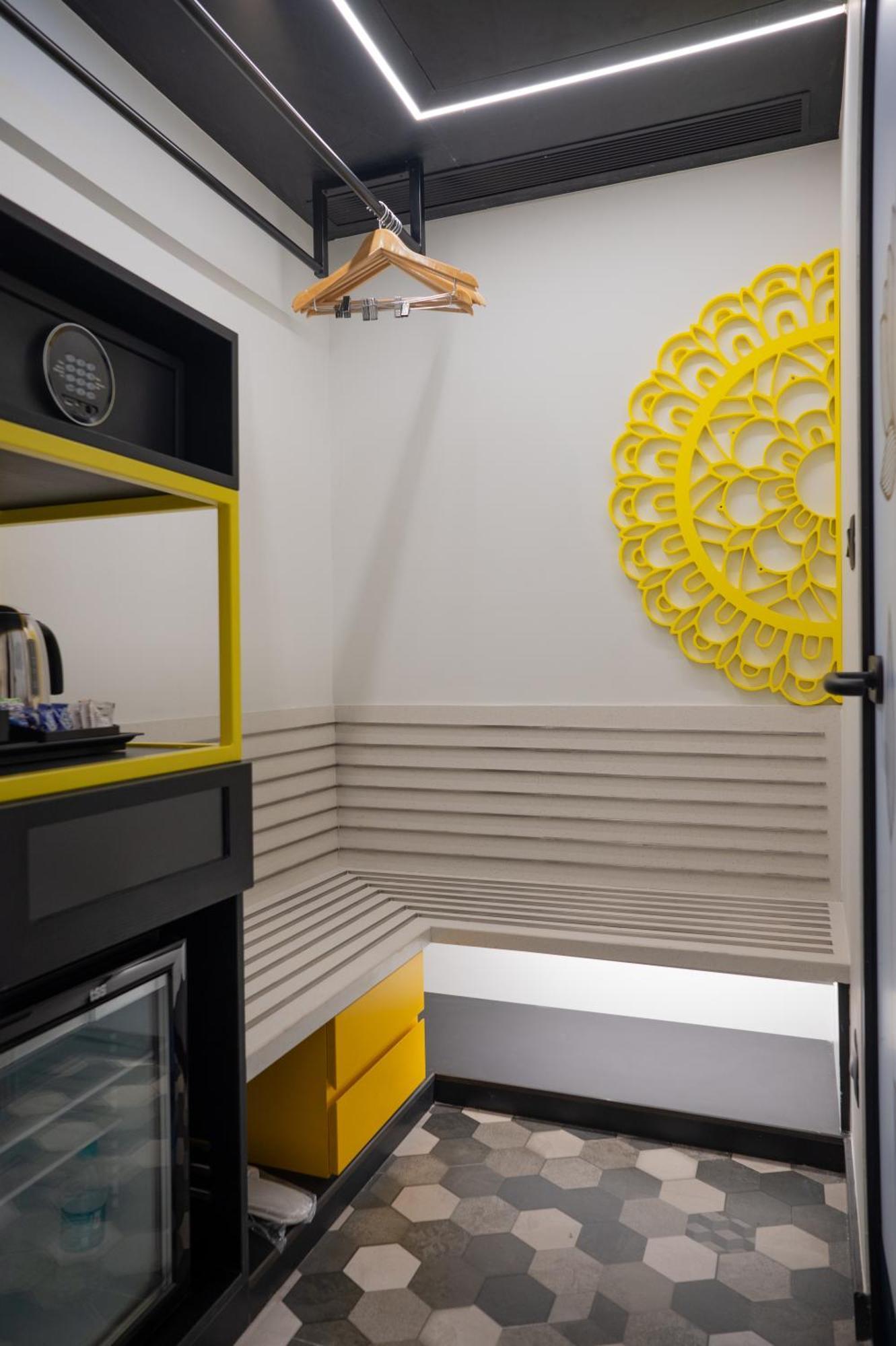 Zibe Luxe Kakinada By Grt Hotels Eksteriør bilde