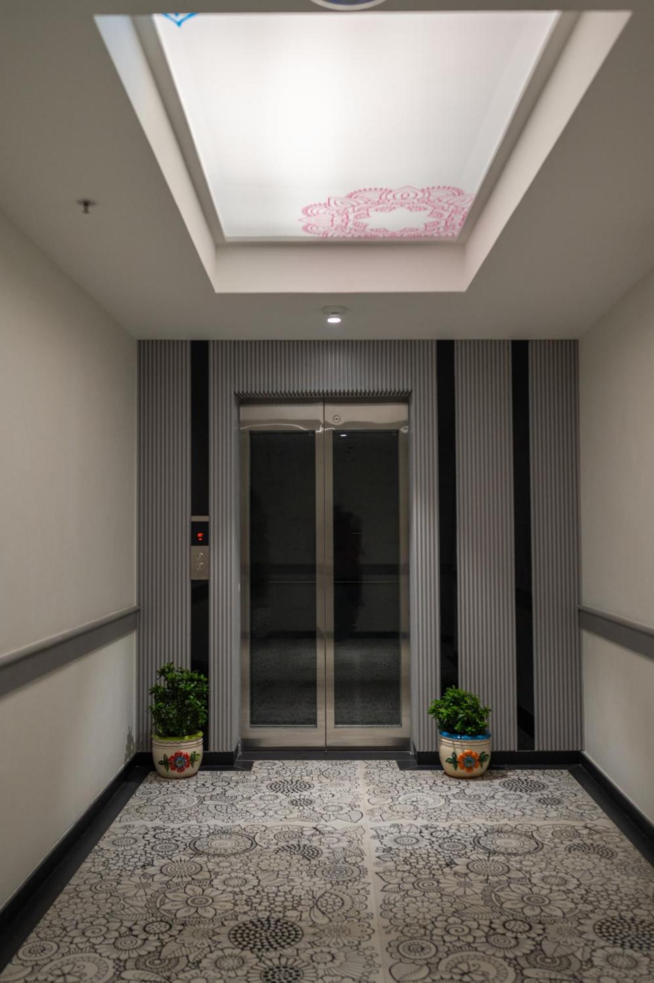 Zibe Luxe Kakinada By Grt Hotels Eksteriør bilde